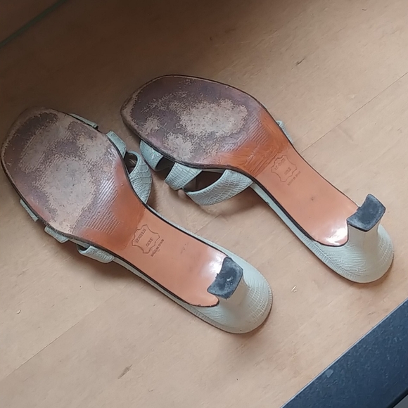 Stuart Weitzman sandals - Picture 3 of 4